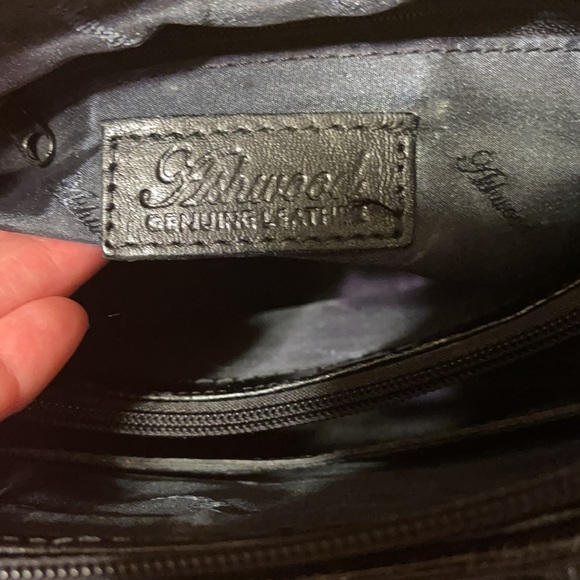 ASHWOOD LEATHER BAG - Picture 8 of 10